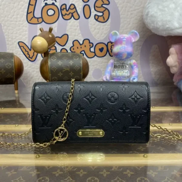 Louis Vuitton Wallet On Chain Lily Black