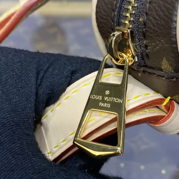 Louis Vuitton Croissant Brown - Image 4