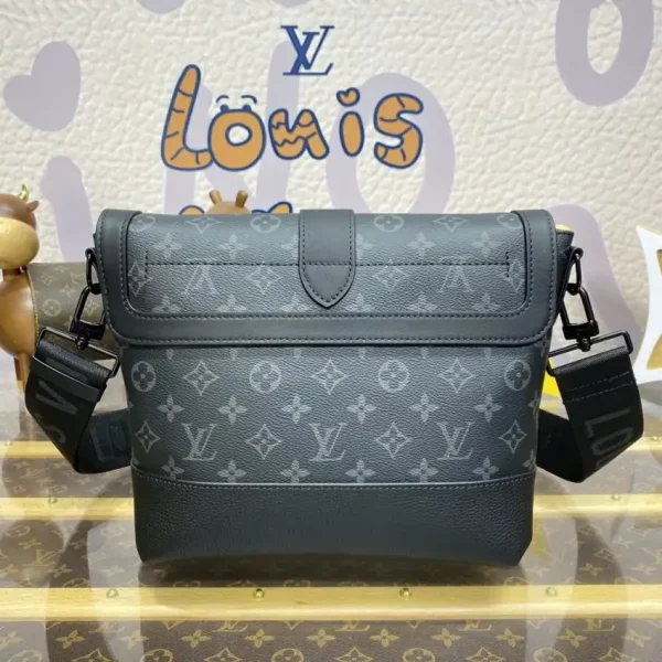 Louis Vuitton Saumur Messenger Bag - Image 2