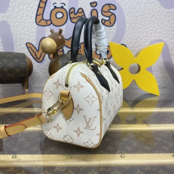 Louis Vuitton Speedy Bandouliere Beige - Image 6