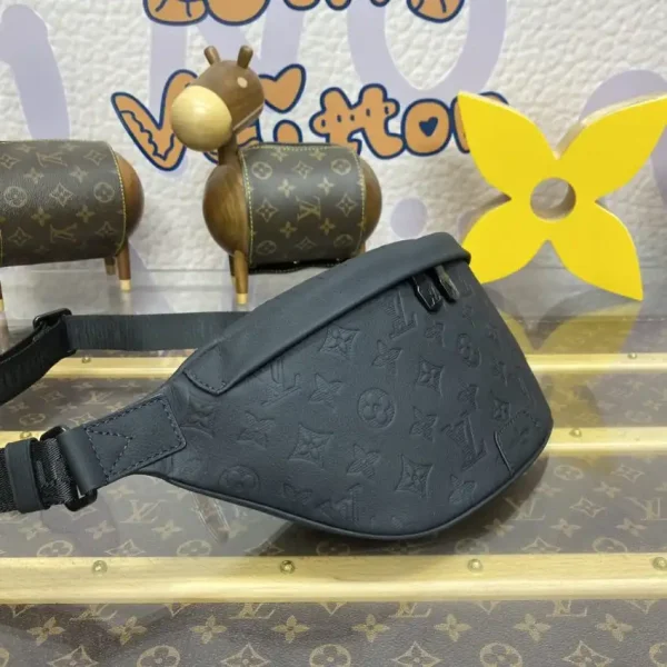 Louis Vuitton Bumbag Discovery Black Canvas - Image 3