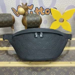 Louis Vuitton Bumbag Discovery Black Canvas