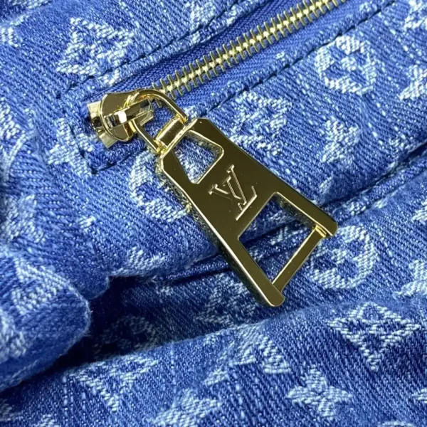 LV OnTheGo Denim - Image 5