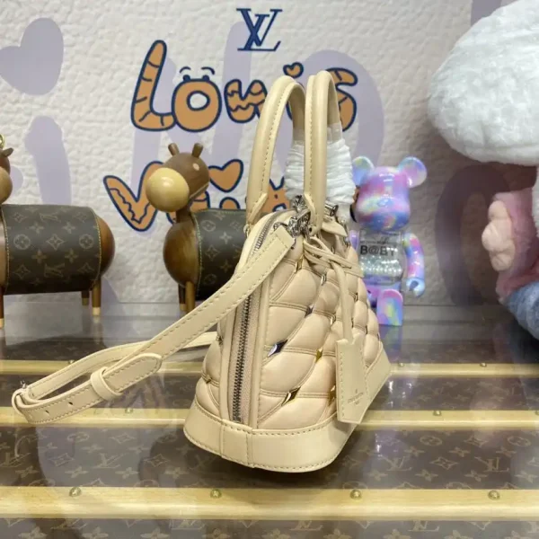 Louis Vuitton Alma BB Nude Pink - Image 2