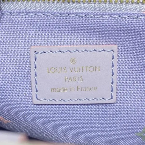 LV OnTheGo Purple - Image 8
