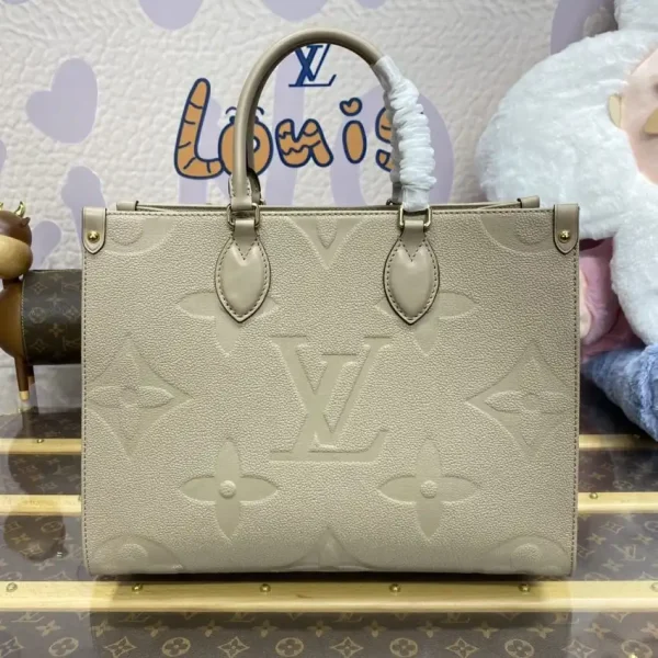 LV OnTheGo Beige - Image 3