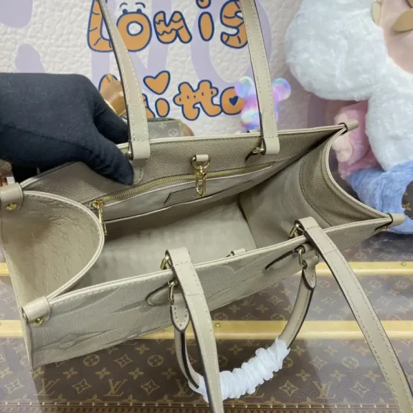 LV OnTheGo Beige - Image 5