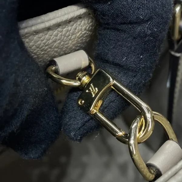 LV OnTheGo Beige - Image 6
