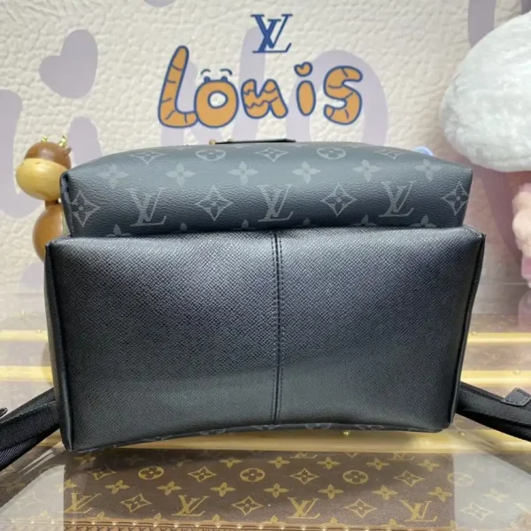 Louis Vuitton Discovery Backpack Black - Image 4