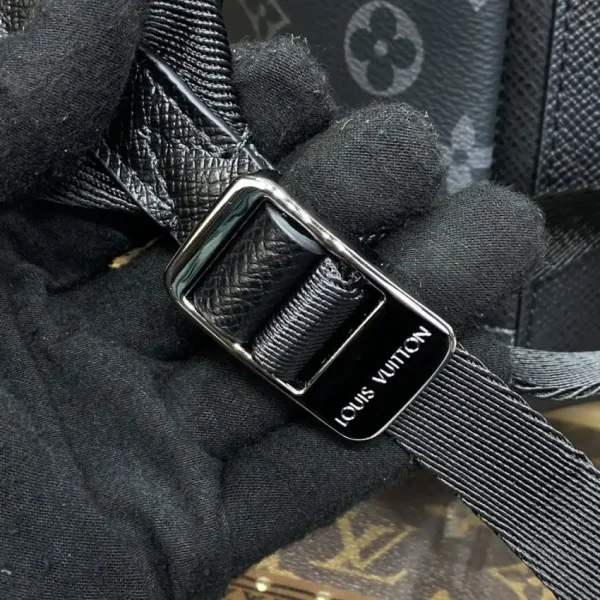 Louis Vuitton Discovery Backpack Black - Image 9