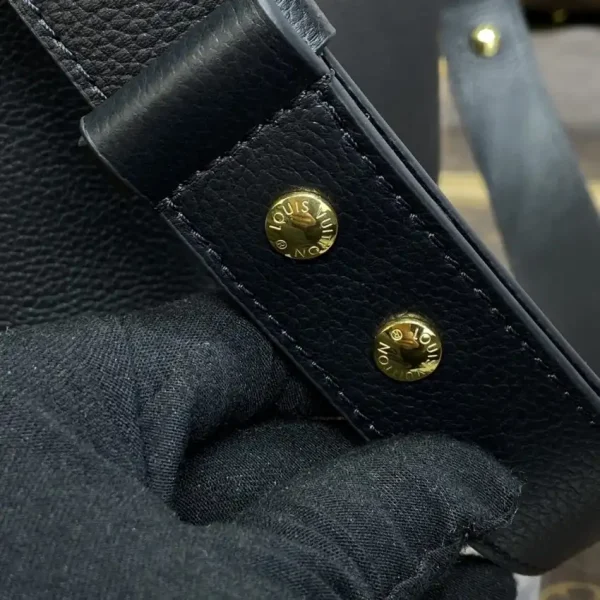 Louis Vuitton Lock and Walk Black - Image 2