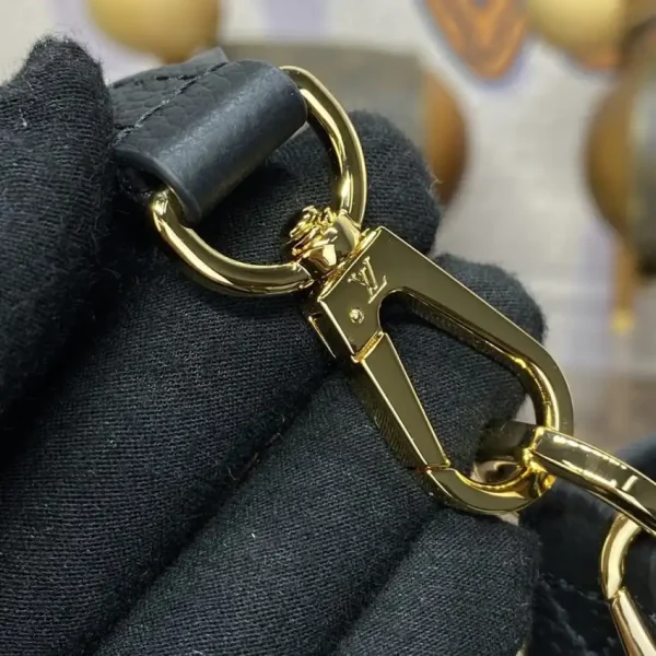 Louis Vuitton Lock and Walk Black - Image 6