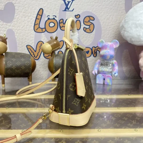Louis Vuitton Alma Backpack Monogram - Image 5