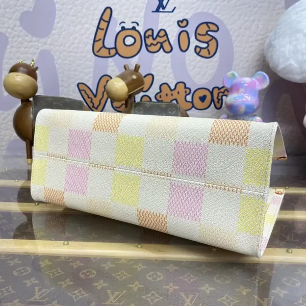 LV OnTheGo Yellow - Image 7