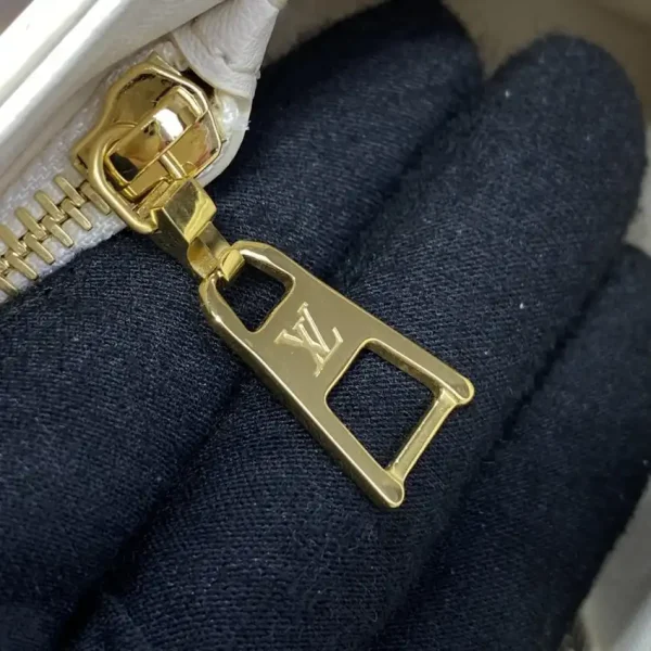 Louis Vuitton Twist West Pochette White - Image 3