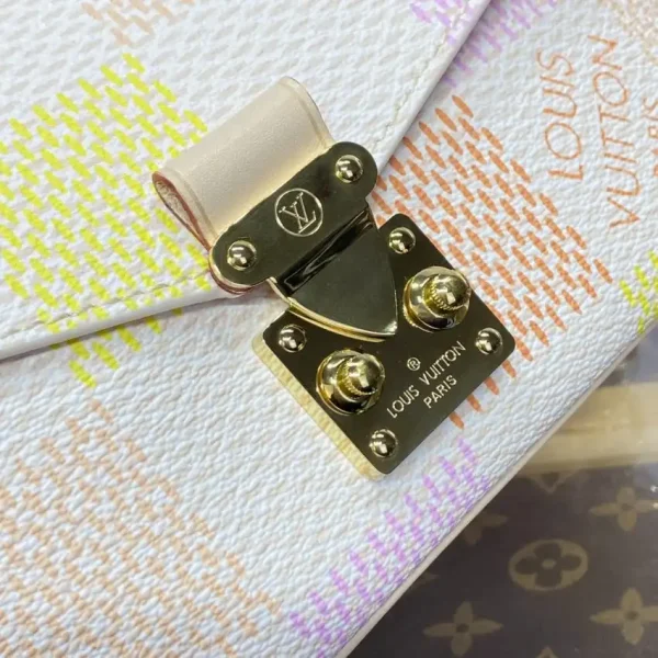Louis Vuitton Pochette Metis East West Pink Grid - Image 3