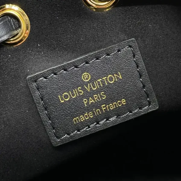 Louis Vuitton Canoé Bucket Bag - Image 6