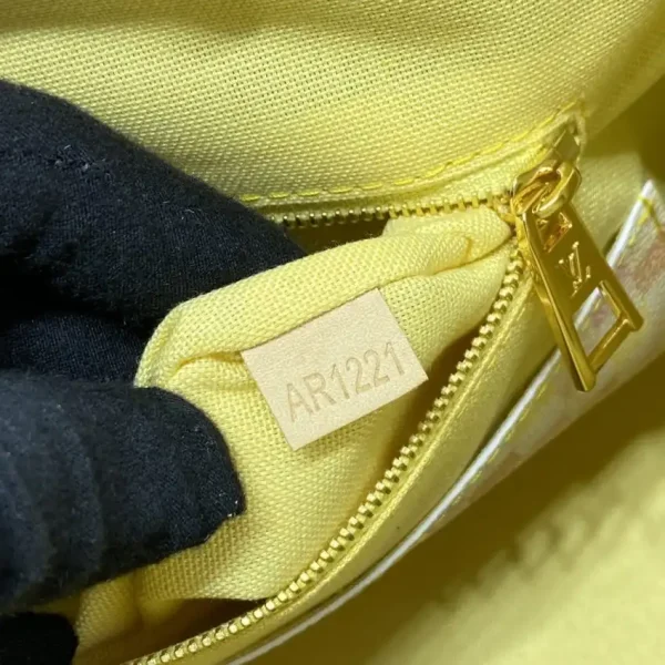 LV OnTheGo Yellow - Image 9