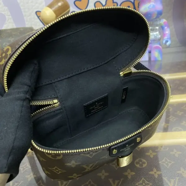 Louis Vuitton Vanity - Image 10