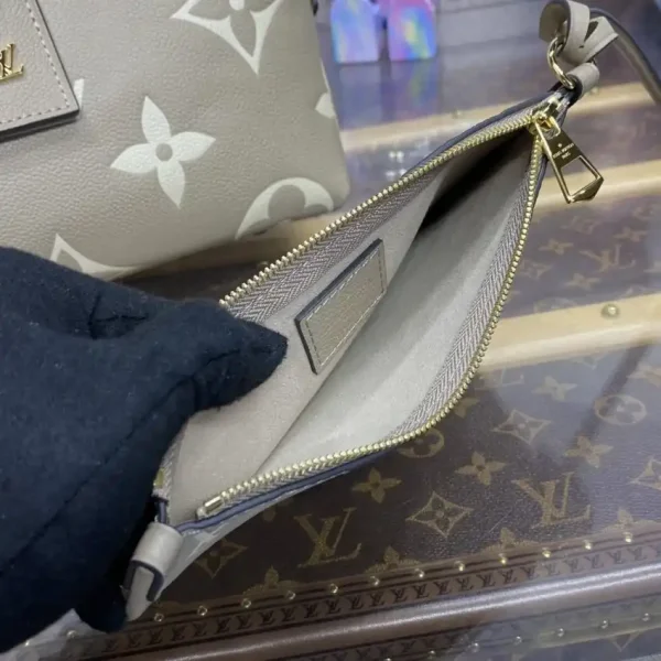 Louis Vuitton Carry All Beige - Image 2