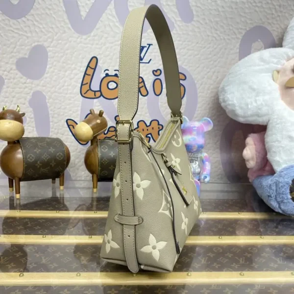 Louis Vuitton Carry All Beige - Image 7