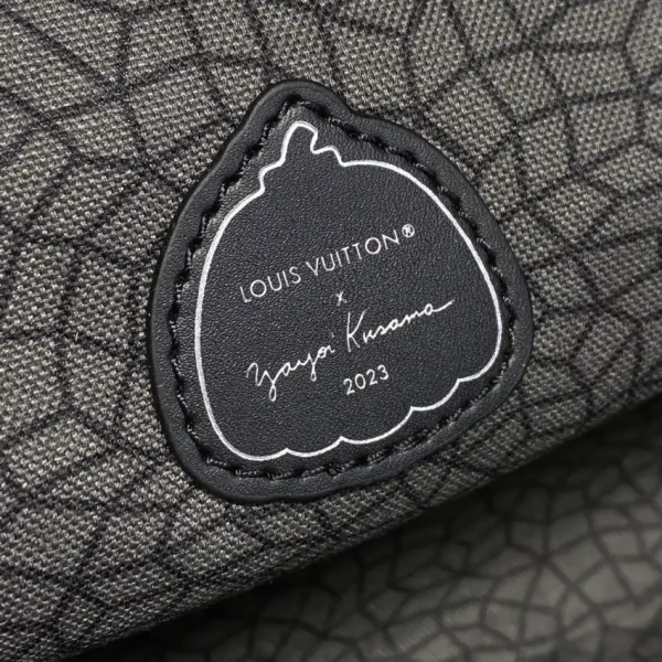 Louis Vuitton Bumbag Discovery Pampkin - Image 8