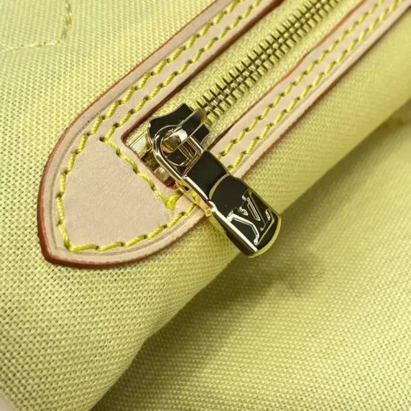 Louis Vuitton Neverfull MM Multi Grid - Image 2
