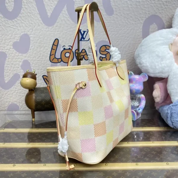 Louis Vuitton Neverfull MM Multi Grid - Image 8