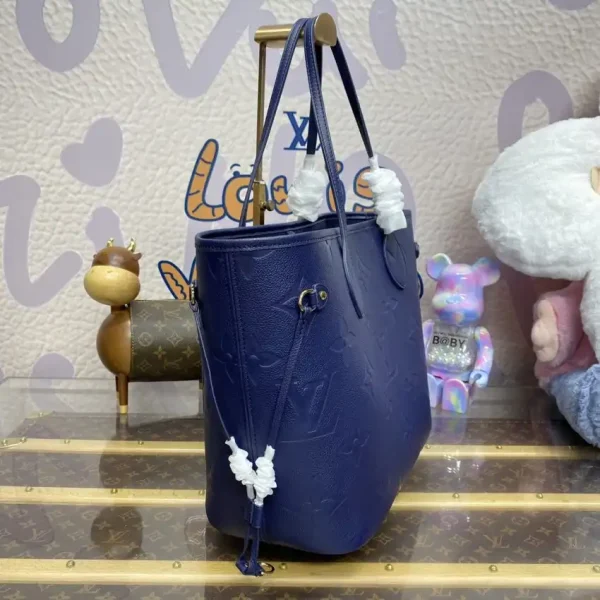 Louis Vuitton Neverfull MM Blue - Image 3