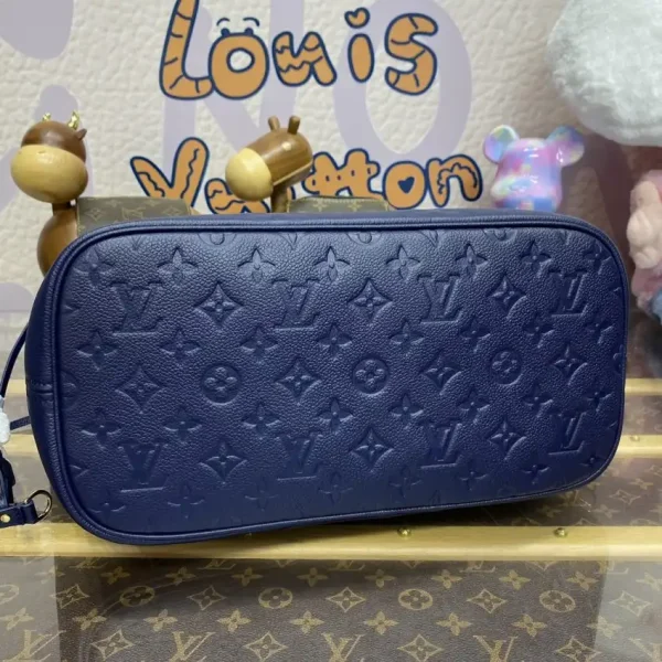 Louis Vuitton Neverfull MM Blue - Image 6