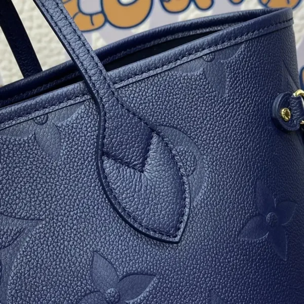 Louis Vuitton Neverfull MM Blue - Image 8