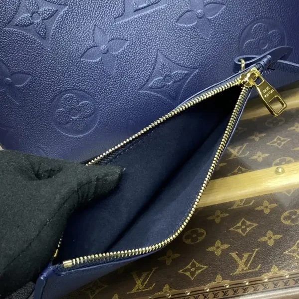 Louis Vuitton Neverfull MM Blue - Image 9