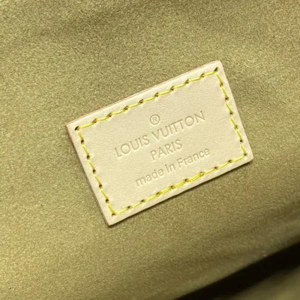 Louis Vuitton Dauphine GM - Image 10