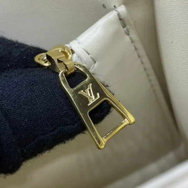 Louis Vuitton Twist White - Image 6