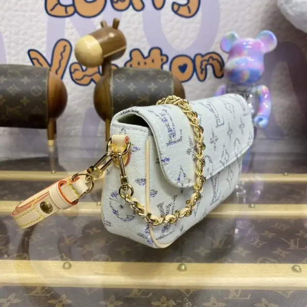 Louis Vuitton Wallet on Chain Ivy White - Image 3