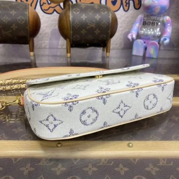 Louis Vuitton Wallet on Chain Ivy White - Image 4
