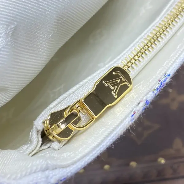 Louis Vuitton Wallet on Chain Ivy White - Image 7