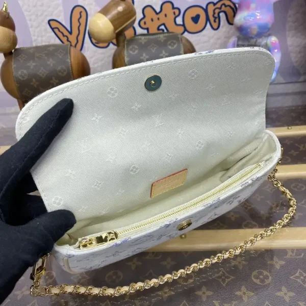 Louis Vuitton Wallet on Chain Ivy White - Image 9
