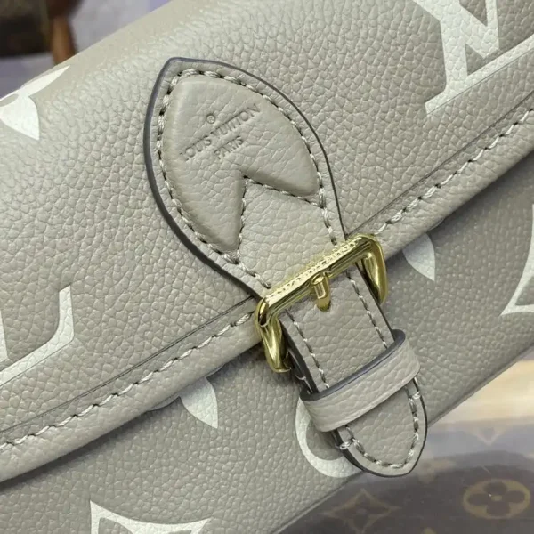 Louis Vuitton Nano Diane Beige - Image 7