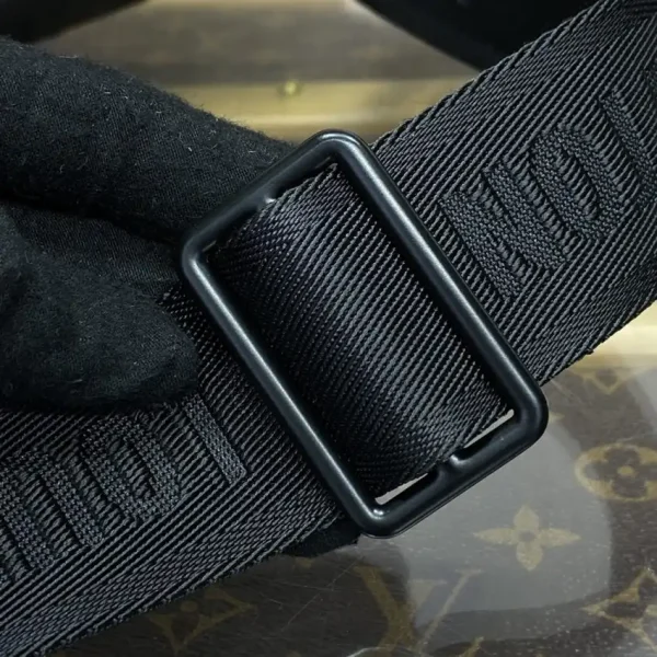 Louis Vuitton  Rush Bumbag Black - Image 5
