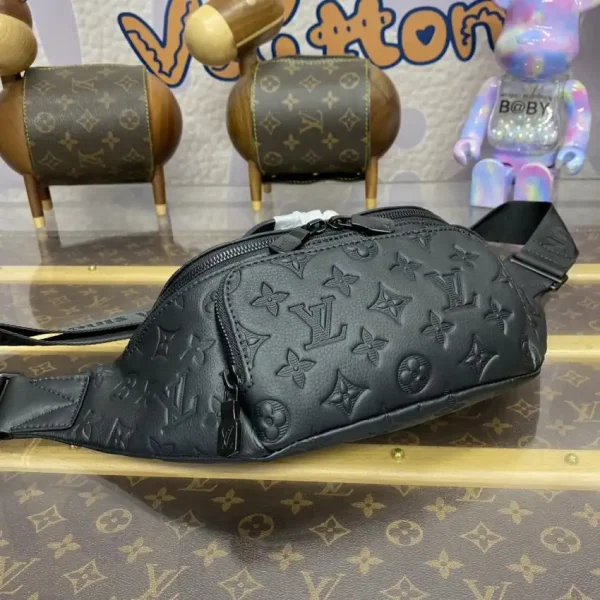 Louis Vuitton  Rush Bumbag Black - Image 6
