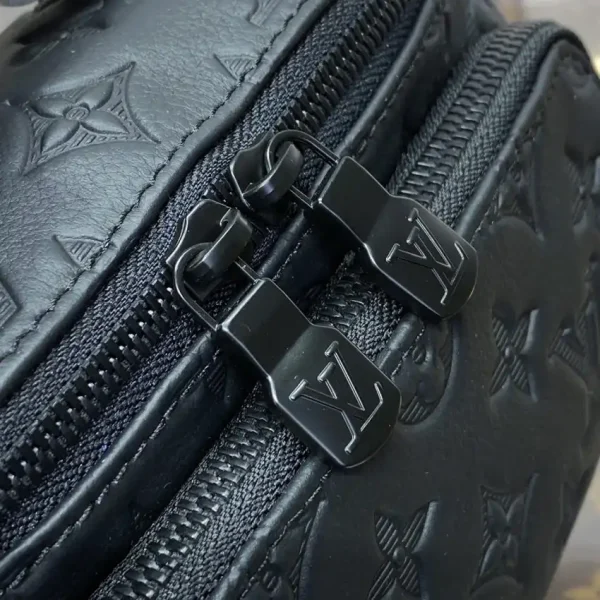 Louis Vuitton  Rush Bumbag Black - Image 8