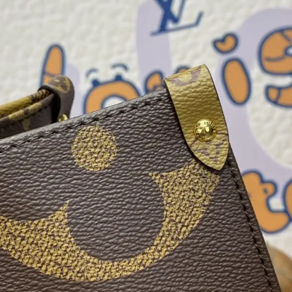 LV OnTheGo Large Brown - Image 6