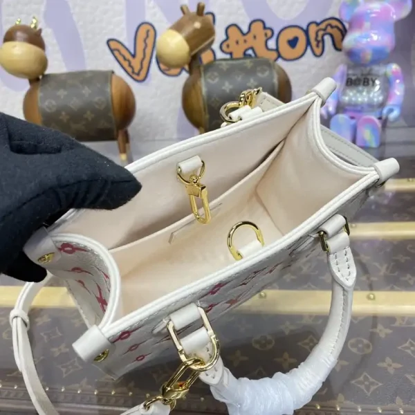LV OnTheGo BB White - Image 4