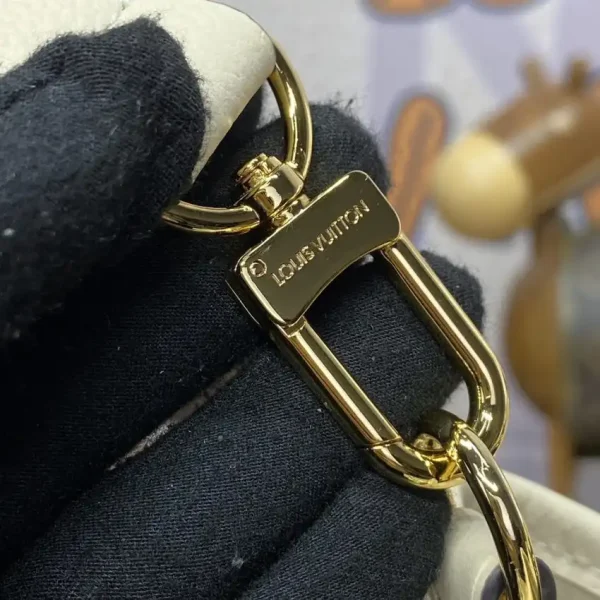 Louis Vuitton LV Bundle White - Image 6