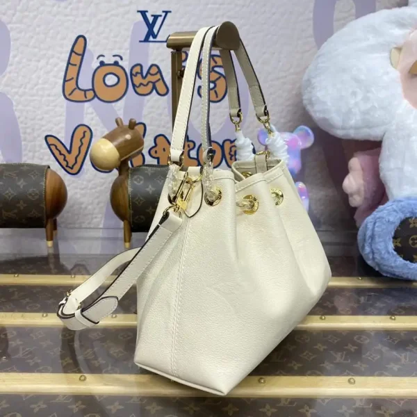 Louis Vuitton LV Bundle White - Image 8