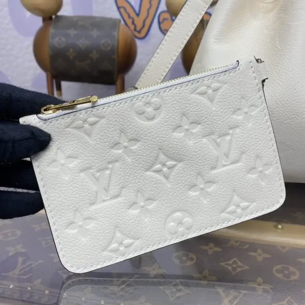 Louis Vuitton LV Bundle White - Image 9