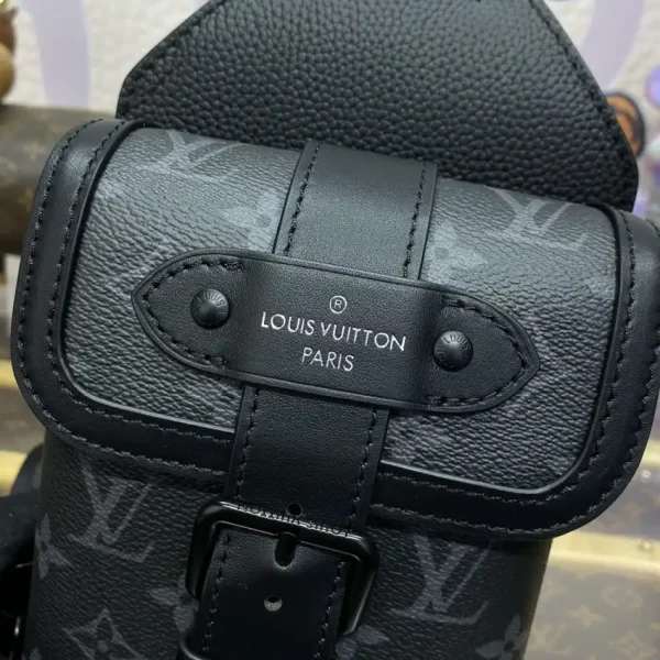 Louis Vuitton Saumur Shoulder Bag - Image 7