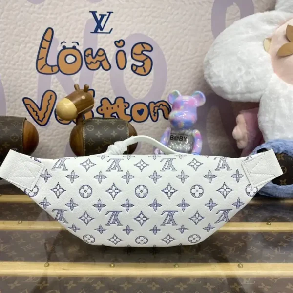 Louis Vuitton Bumbag Rush White - Image 9