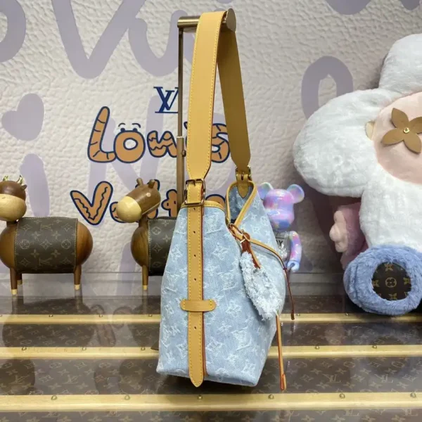 Louis Vuitton Carry All PM Light Denim - Image 5